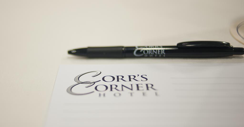 Corr'S Corner Hotel Newtownabbey Ngoại thất bức ảnh