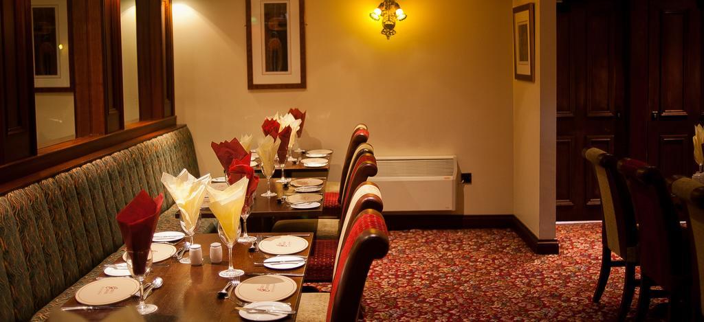 Corr'S Corner Hotel Newtownabbey Ngoại thất bức ảnh